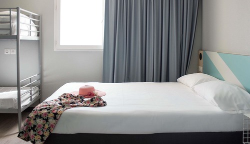 Standard Room, Multiple Beds