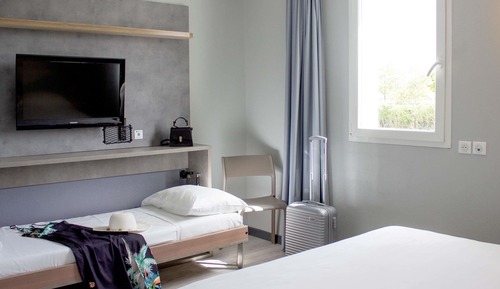 Standard Double Room, Multiple Beds
