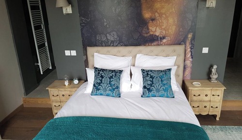 Deluxe Double Room, Ensuite, Garden View (Chambre Jeanne)