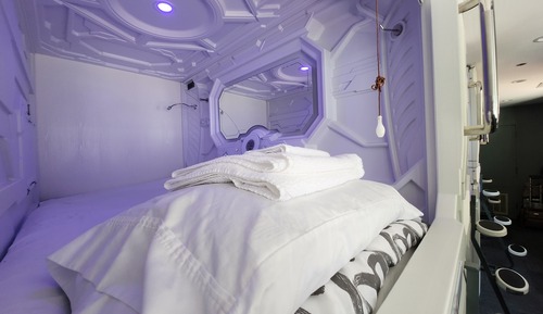 1 Single Capsule Bed in Shared Dorm (8 Beds), Female Only
