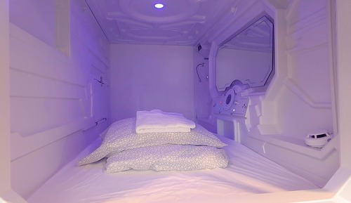 1 Single Upgraded Capsule Bed in Shared Dorm (6 Beds), Mixed