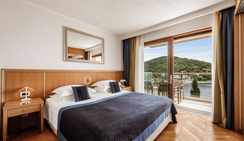Luxury Apartment, 2 Bedrooms, Balcony, Sea View