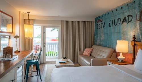 Premium Room, 1 King Bed, Balcony (Luis)