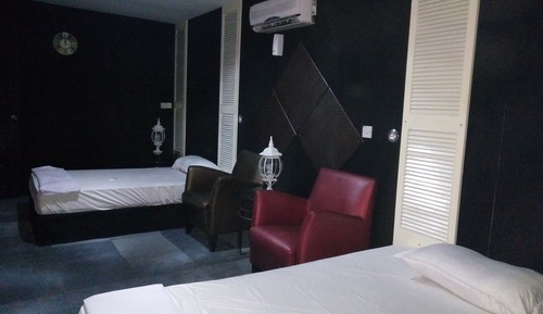 Twin Room (6 Hours Use Only)