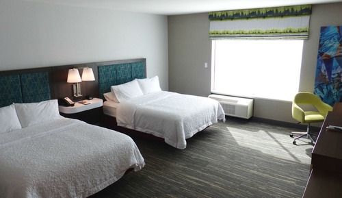 Room, 2 Queen Beds, Accessible, Bathtub (Mobility & Hearing)