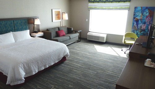 Studio, 1 King Bed, Accessible, Bathtub (Mobility & Hearing)