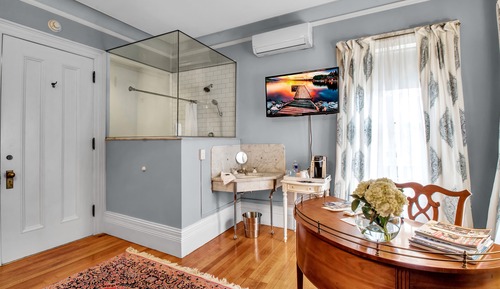 Gover Cleveland Suite