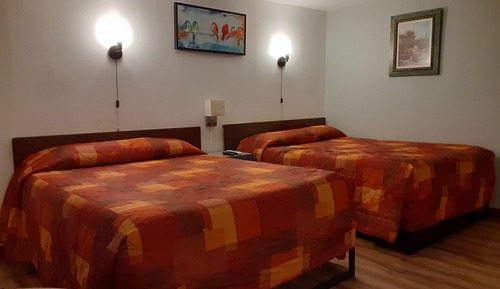 Double Room, 2 Queen Beds