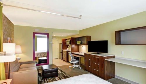 Studio, 1 Queen Bed, Mountain View