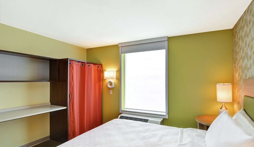 Studio, 1 Queen Bed, Non Smoking