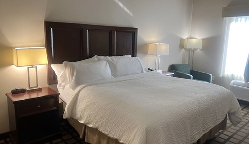 Standard Room, 1 King Bed