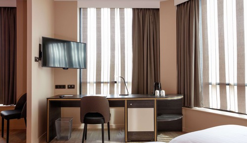 Junior Room, 1 Queen Bed with Sofa bed, Non Smoking