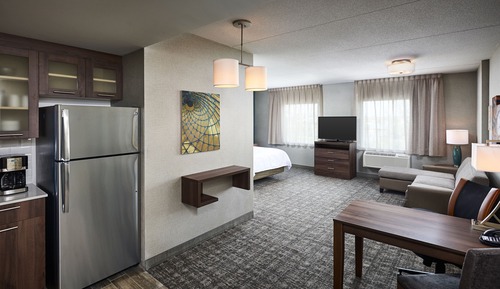 Studio Suite, 1 Queen Bed, Accessible Bathtub, Kitchen (Mobility)