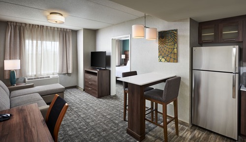 Suite, 1 Bedroom, Roll-in Shower, Kitchen (Mobility Accessible)