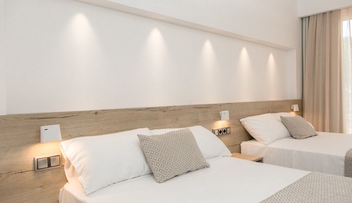 Room, Pool View (3 adults + 1 child)
