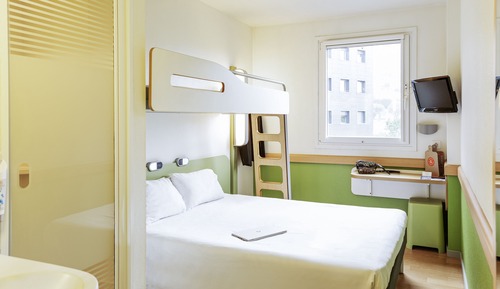 Triple Room, Multiple Beds