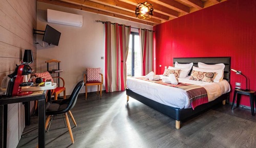 Double Room (Fleur de Châtaignier)