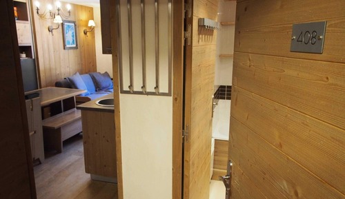 Superior Apartment, 1 Bedroom, Balcony, Mountainside