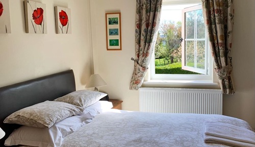 Traditional Double Room, 1 Double Bed, Private Bathroom