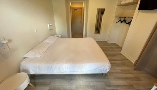 Superior Room, Lake View