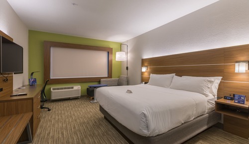 Suite, 1 King Bed, Accessible, Non Smoking (Hearing)