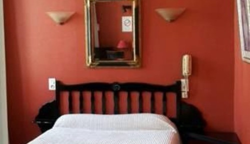 Double Room (Le Roi S'amuse)