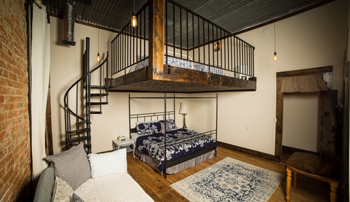Luxury Loft, Multiple Beds