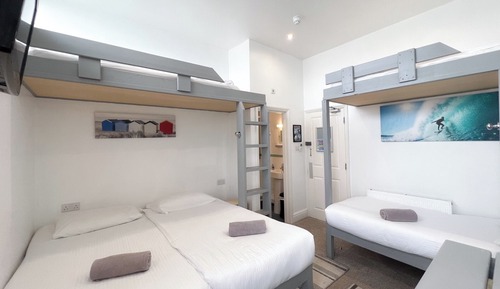 Standard Quadruple Room