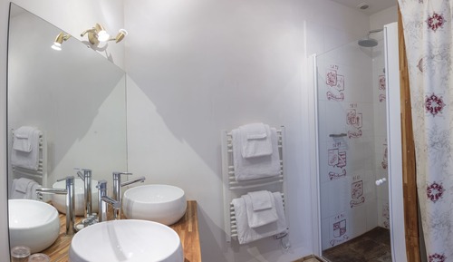 Comfort Double Room (Marie Feuillant)