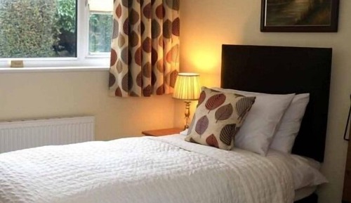 Single Room, Ensuite, Garden View