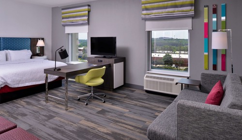 Room, 1 King Bed, Accessible (Mobility & Hearing, Roll-in Shower)