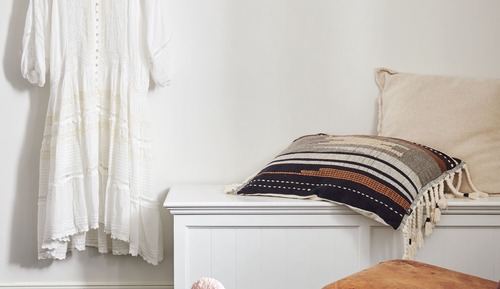 Room 5 - Airey's Inlet King Deluxe Studio