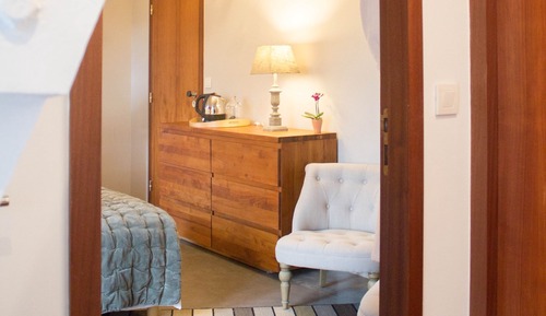 Superior Double Room, Ensuite, Garden View (Chambre L'Envolée)