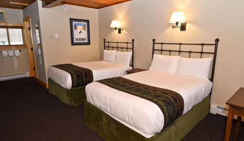 Deluxe Room, 2 Double Beds, Mountain View (Not Pet Friendly)