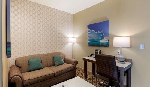 Suite, 1 King Bed with Sofa bed, Non Smoking, Refrigerator & Microwave (with Sofabed)
