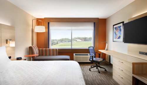 Suite, 1 King Bed, Non Smoking
