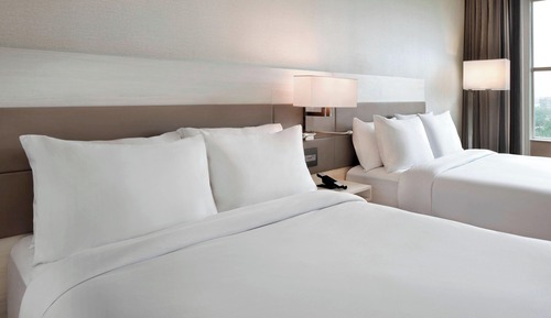Room, 2 Queen Beds, Hearing Accessible