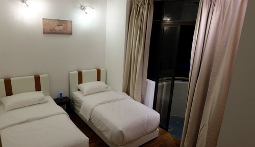 Condo, 3 Bedrooms, Pool View