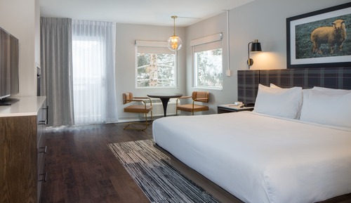 Superior Room, 1 King Bed, Fireplace (Fireplace King Room)