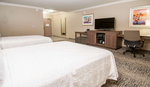 Room, 2 Queen Beds, Accessible (Hearing)