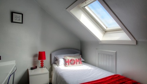 Single Room, Shared Bathroom