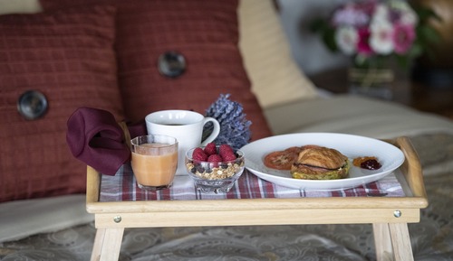 Royal Room, Private Bathroom