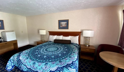 Deluxe Room, 1 King Bed