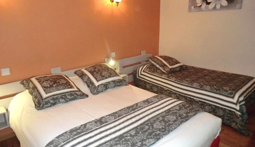 Comfort Triple Room