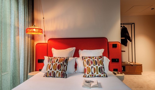 Deluxe Suite