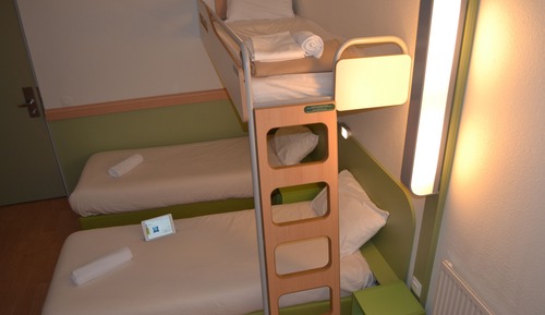 Triple Room, Multiple Beds