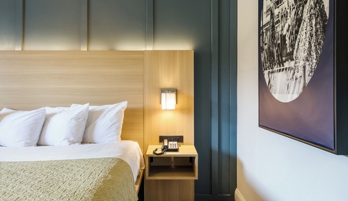 Standard Room, 1 King Bed, Smoking