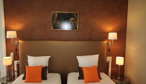 Standard Twin Room