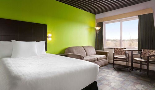 2 Double Beds, Ground Floor, Non-Smoking