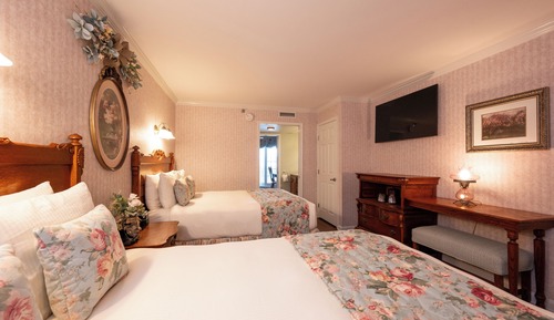 Suite, Partial Ocean View ,2 Queen Beds